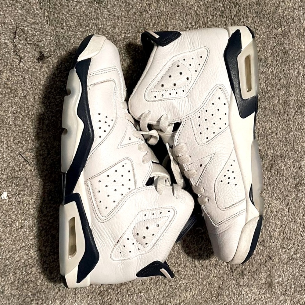 Jordan 6 Midnight Navy